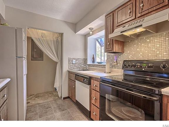5th image of 2440 Silkwood Dr