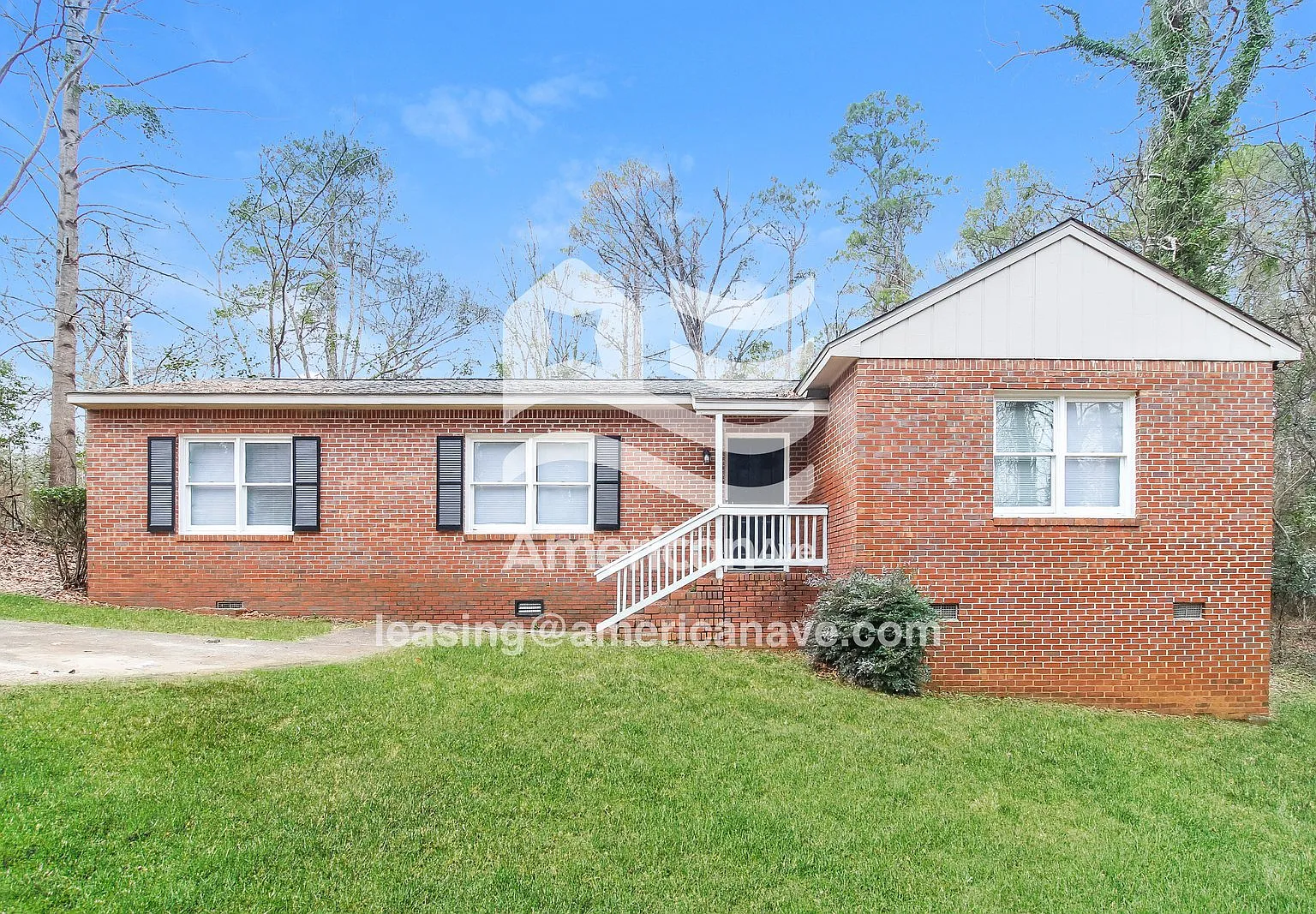 3 bed, 1.5 bath, 1461 sqft, $1,245 — Photo 1