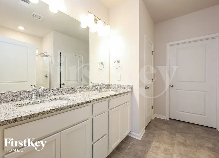 410 Stonefence Dr — Photo 9