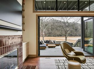 1051 Riverbend Club Dr SE, Atlanta, GA 30339