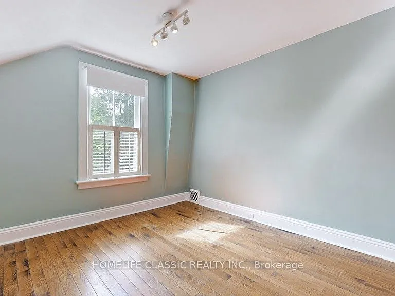 104 John St — Photo 34