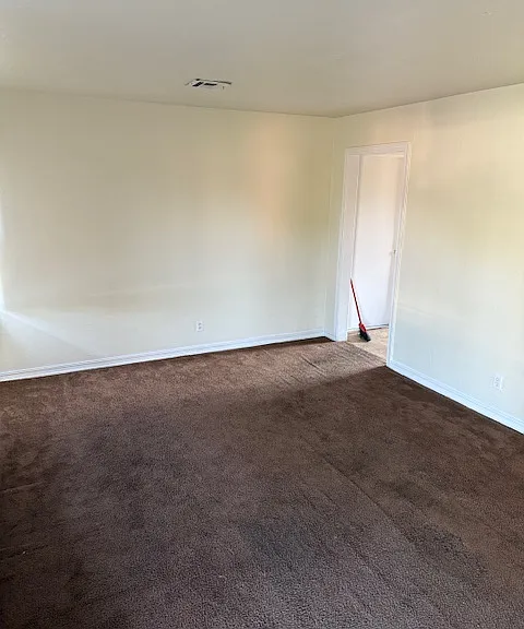 1900 Overbrook Dr — Photo 2