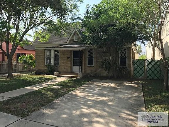 2nd image of 514 E Pierce Ave