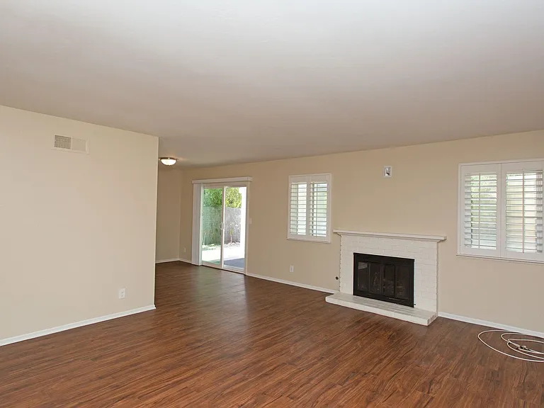 3407 Santa Clara Way — Photo 10