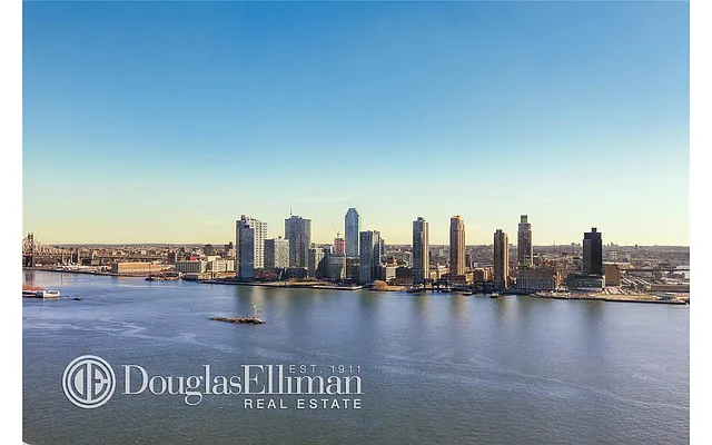 Rented by Douglas Elliman | media 27