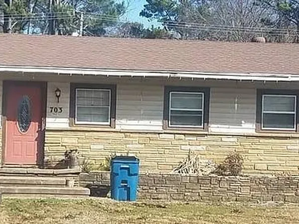 703 W Caddo Ave, Wilburton, OK 74578
