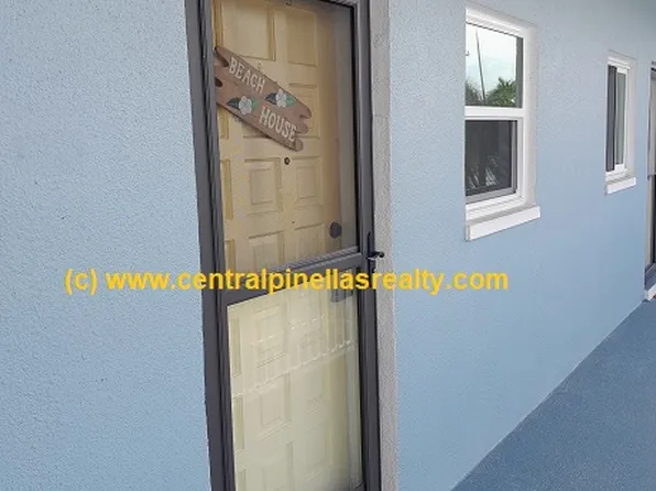 12405 3rd St E APT 202, Treasure Island, FL 33706