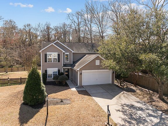4th image of 102 Teakwood Ct