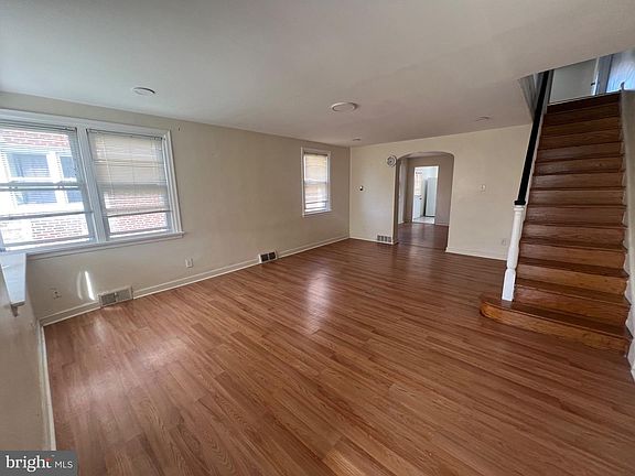 2nd image of 1109 Kerper St