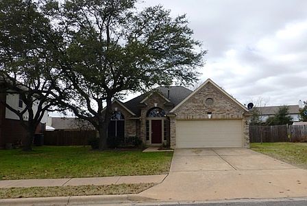 2nd image of 409 Oakcrest Dr