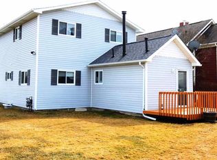 7759 Rose Cut Dr, Fair Haven, MI 48023