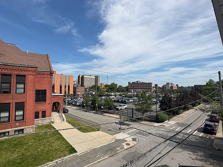 105 Beacon Ave #3 — Photo 20