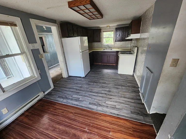 7471 Birch St W — Photo 1