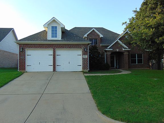2nd image of 533 Mattie Ln