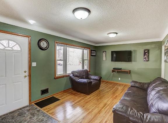 3rd image of 1008 Gorman Ave