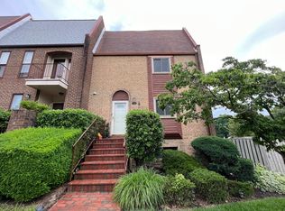 1718 Cy Ct, Vienna, VA 22182