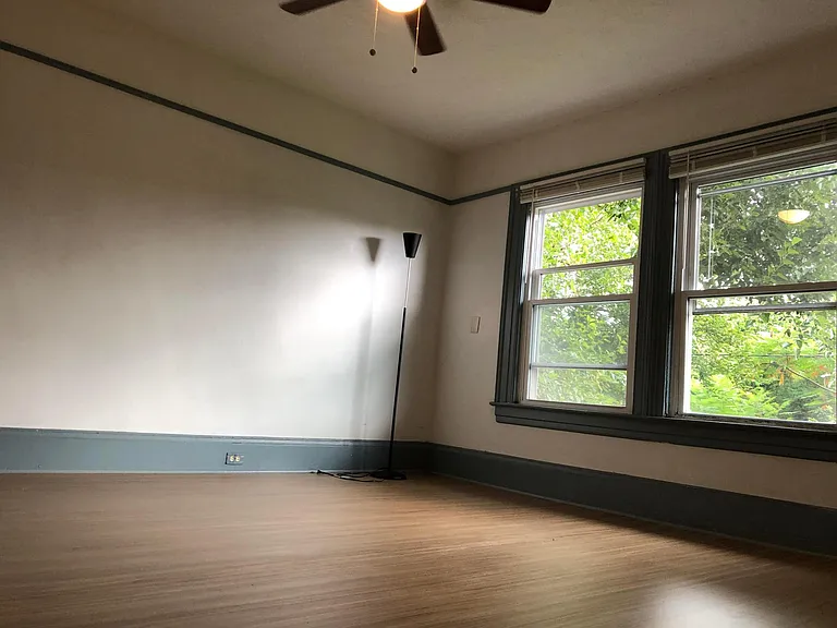 1518 Kenilworth Ave — Photo 19
