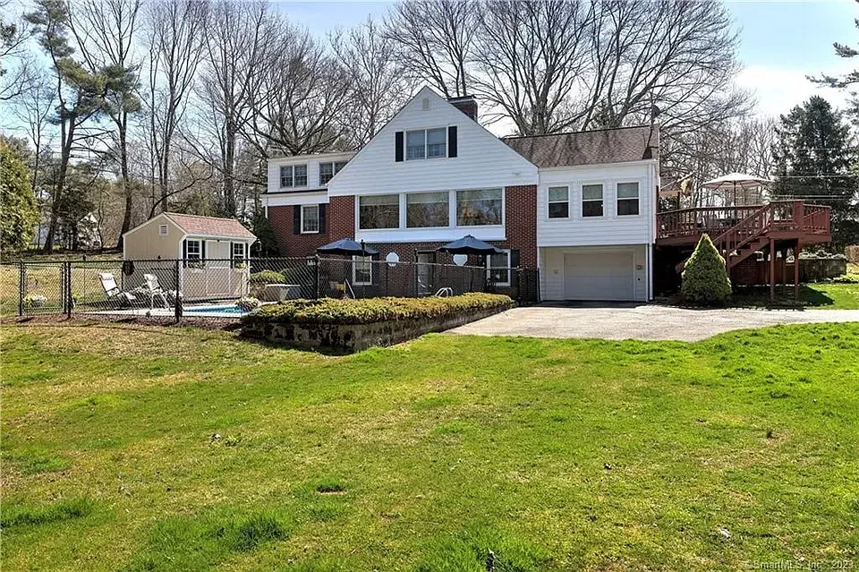 3 bed, 2249 sqft, $4,000 — Photo 2