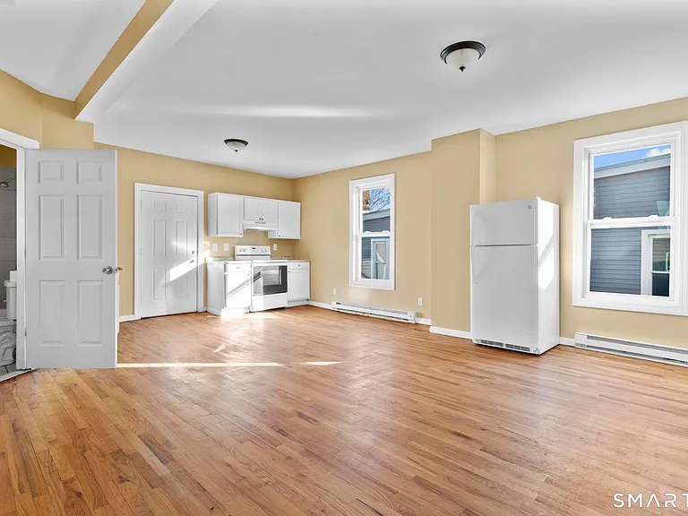 691 S Main St #3 — Photo 6