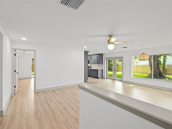 3rd image of 1 Clark Ln
