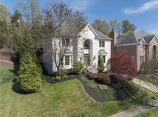 114 Robb Hollow Rd, Pittsburgh, PA 15243