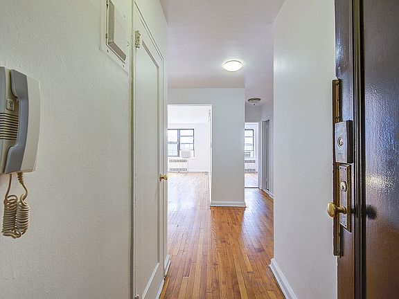 5th image of 34-20 78th St #4J