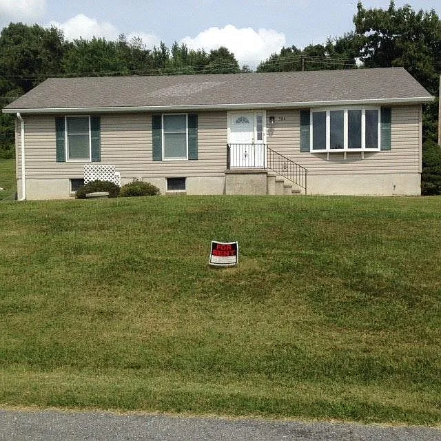 504 Tritapoe Dr photo 1