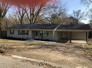 2210 McKnight St, Humboldt, TN 38343