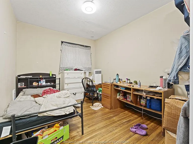 3060 Sandwich St #1 — Photo 9