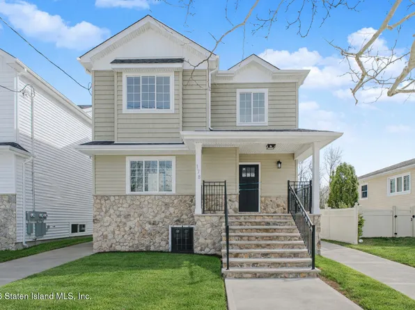 178 N Railroad St, Staten Island, NY 10312