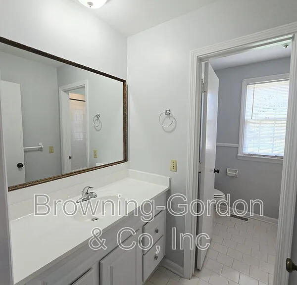 1147 Duncanwood Dr — Photo 8