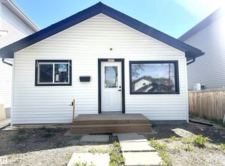 12717 116th St NW, Edmonton, AB T5E5H1