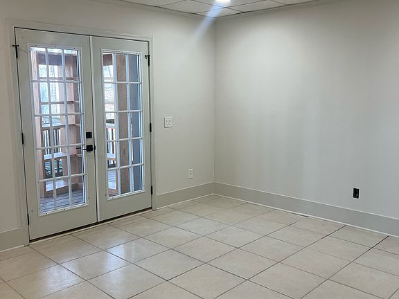 4th image of 490 N Hall Rd #B