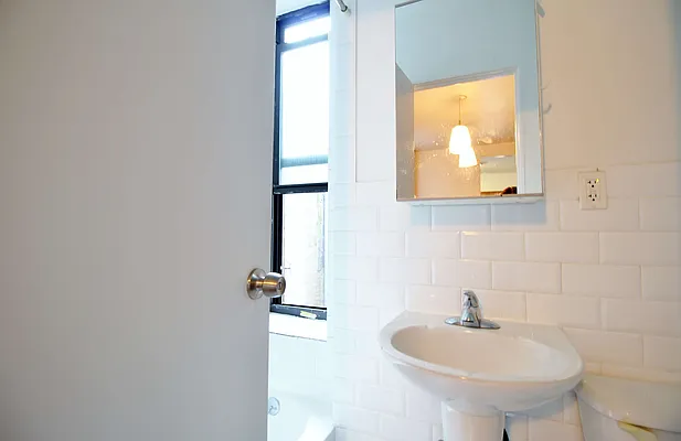 Rented by Julianna Realty Corp | media 20