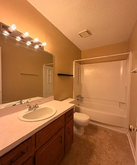 101 Riverwalk Way — Photo 28