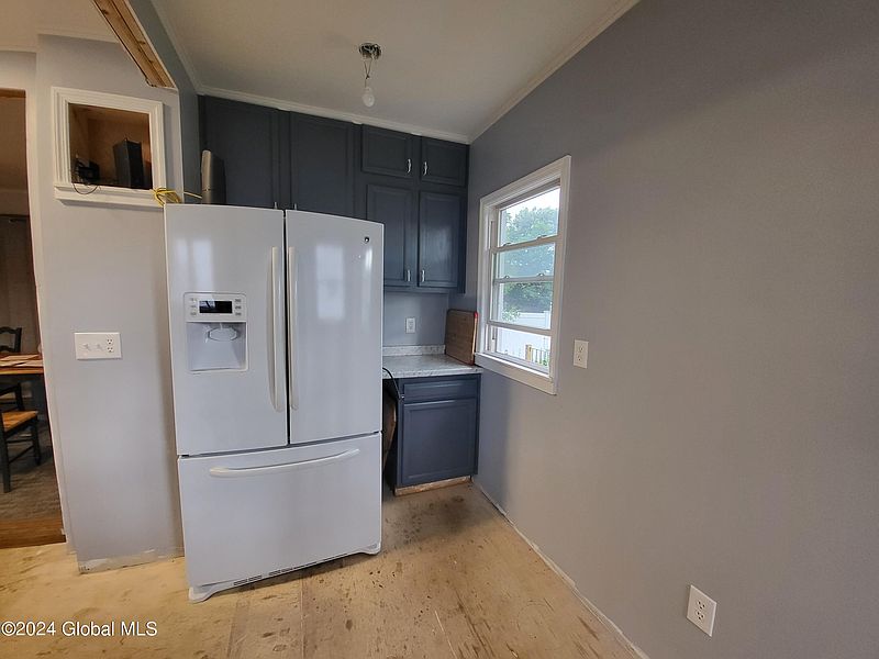 4th image of 86 Hudson Street