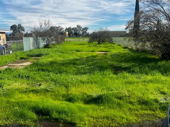 1535 Fairview St, Madera, CA 93638