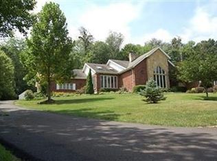 2227 Kemp Rd, Dayton, OH 45431