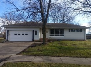 1206 Day St, Fairmont, MN 56031