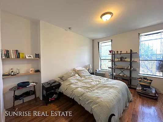 Rented by Sunrise Real Estate | media 2