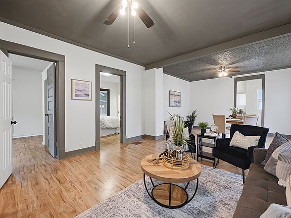 5th image of 1628 N Waco Ave