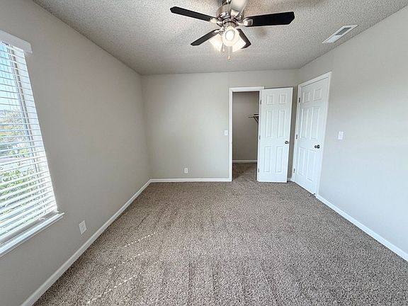 2nd image of 400 W Gettysburg Ave #150A