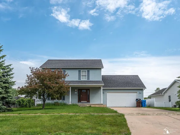 1157 Summer Grove Ln, Monroe, MI 48162
