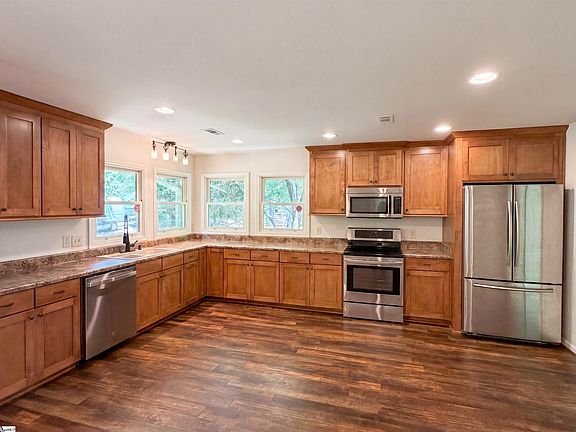 2nd image of 414 Ray Blackley Rd