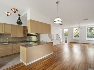 26 E 2nd St #E, New York, NY 10003