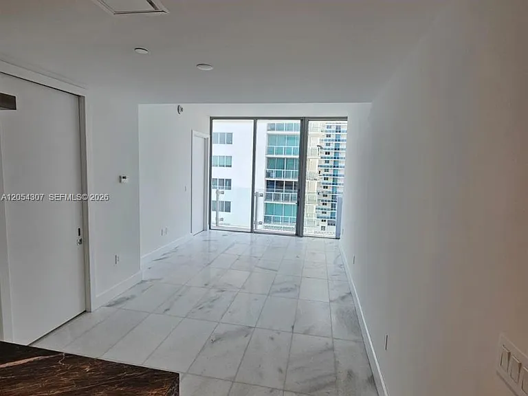 700 NE 26th #1104 — Photo 37