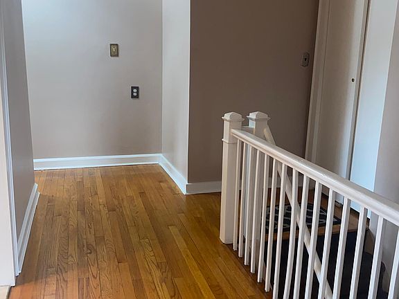 2nd image of 139 Edgegrove Ave Floor 2