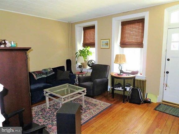3rd image of 3442 Sunnyside Ave