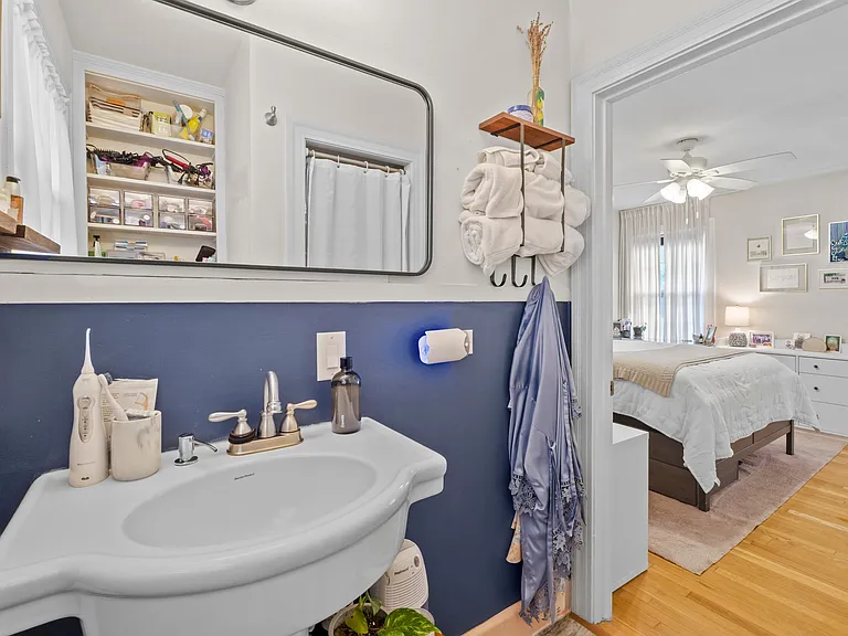 3206 Kerbey Ln — Photo 18