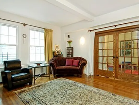 Sold by Corcoran | media 24